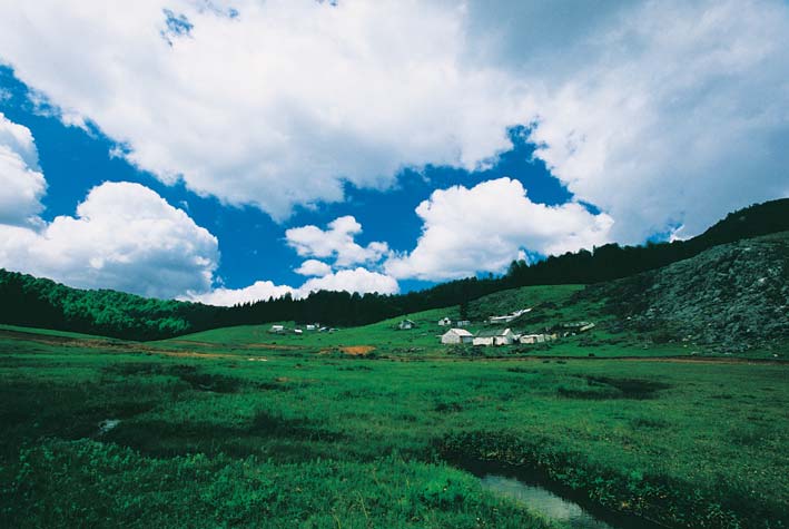 karapinar inonu yaylasi Yuvacık Mavi Kayalar Kahvaltı Restoran