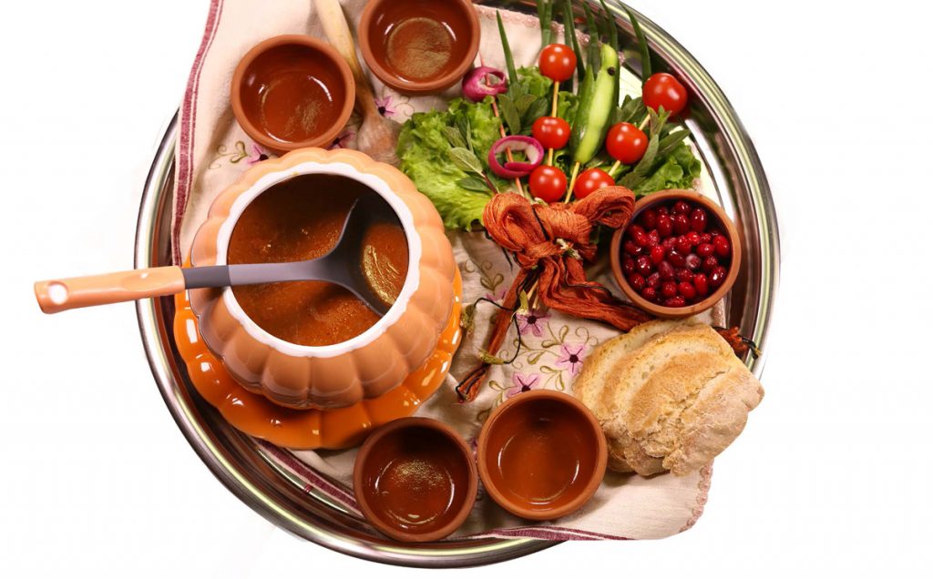 kizilcik tarhanasi corbasi Yuvacık Mavi Kayalar Kahvaltı Restoran